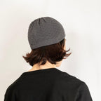模様編みショートワッチ グレー 着用 後ろ