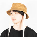 紐付きバケットハット ベージュ 着用 斜め前