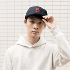 メルトンアンパイアBキャップ ネイビー 着用 正面