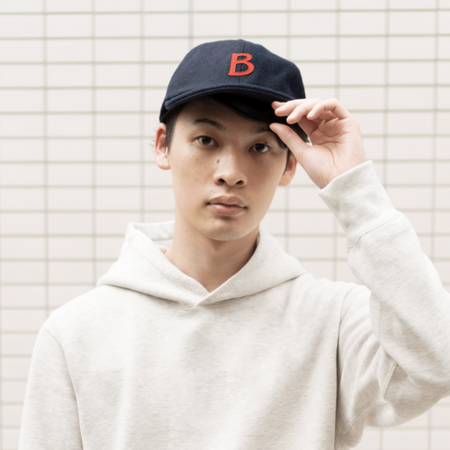 メルトンアンパイアBキャップ ネイビー 着用 正面