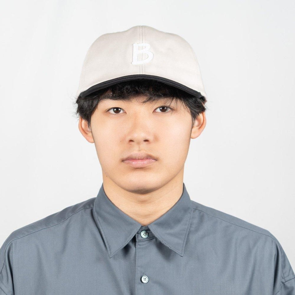 ツートンアンパイアBキャップ Lサイズ ライトベージュ ブラック 着用 正面
