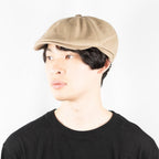 ヘリンボンキャスハンチング ベージュ 着用 斜め前